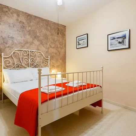Puerta San Felix Free Parking By Cadiz4rentals * Кадис