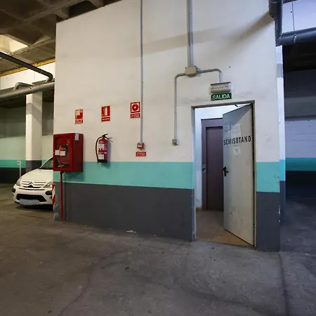 Puerta San Felix Free Parking By Cadiz4rentals * Кадис